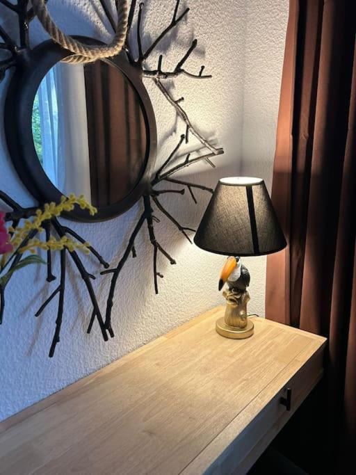 Duplex Apartment Ullstein- 4 Bedrooms, 2 Bathrooms, Living Room, 2 Parking Spaces, Boxspringbeds, Family & Business Apartment! Berlim Exterior foto